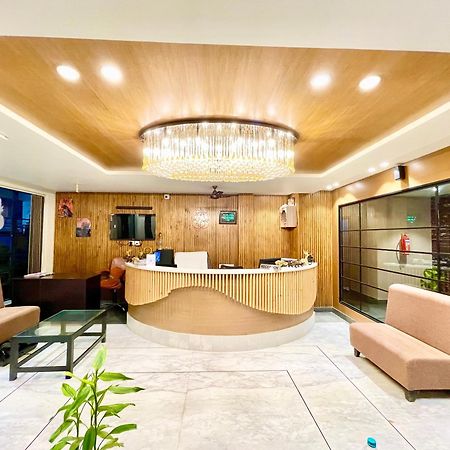 Hotel Rb International ! Puri Near-Sea-Beach-And-Temple Fully-Air-Conditioned-Hotel With-Lift-And-Card Payment Accepted-Parking-Facility, Best Hotel In Purí Exteriér fotografie
