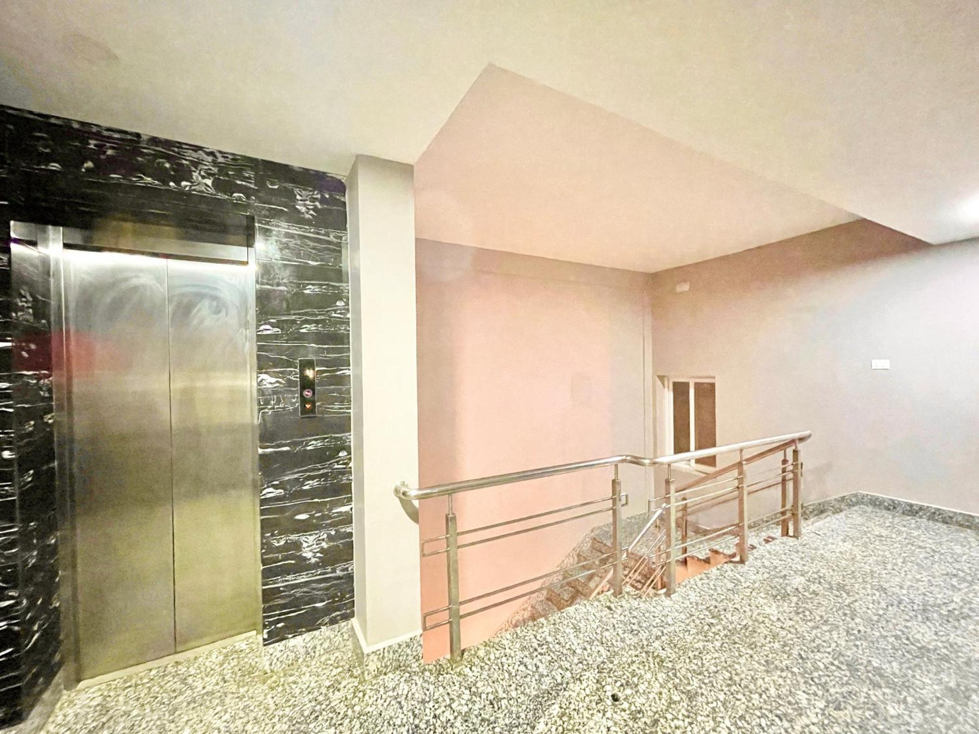 Hotel Rb International ! Puri Near-Sea-Beach-And-Temple Fully-Air-Conditioned-Hotel With-Lift-And-Card Payment Accepted-Parking-Facility, Best Hotel In Purí Exteriér fotografie