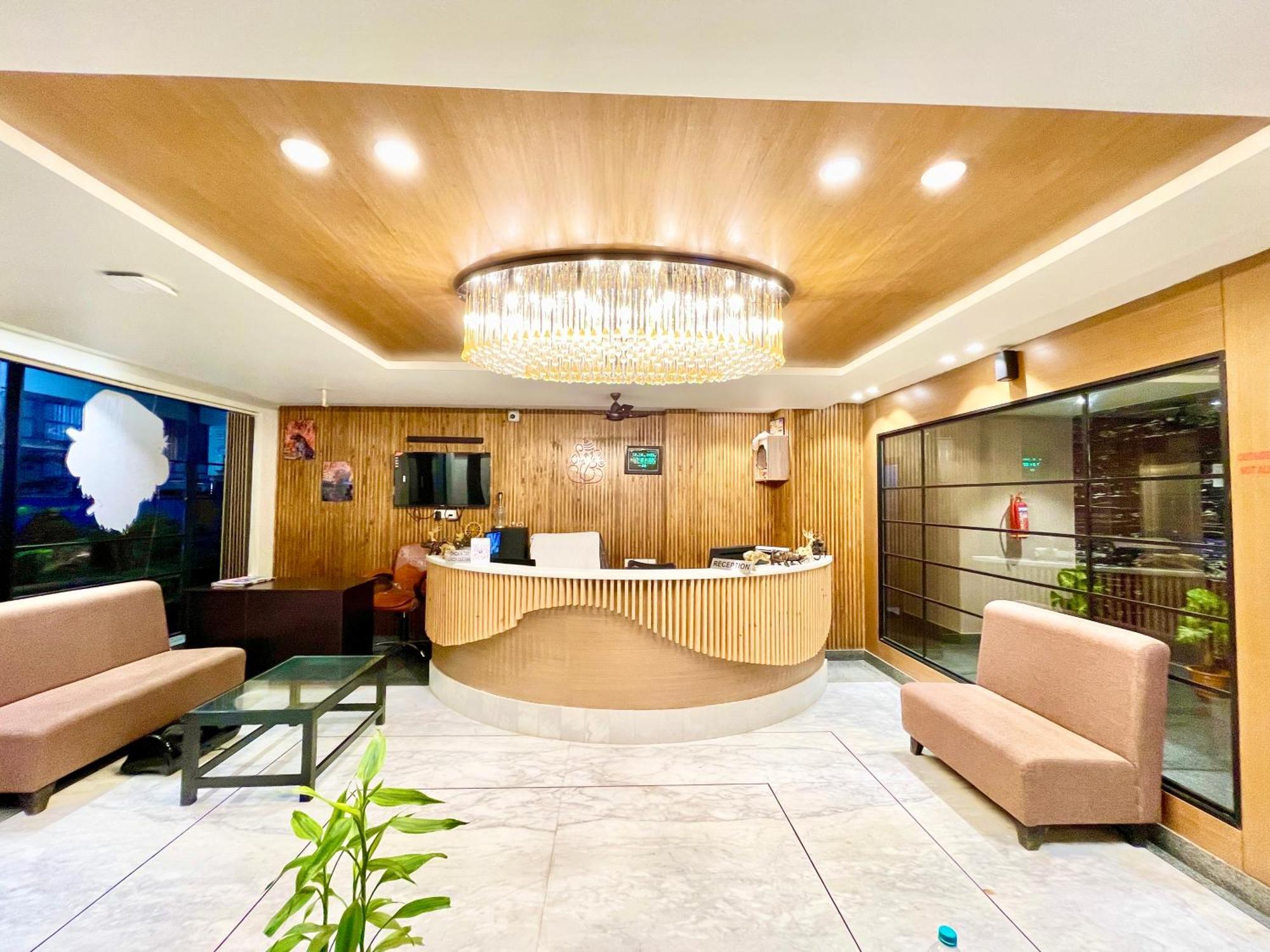 Hotel Rb International ! Puri Near-Sea-Beach-And-Temple Fully-Air-Conditioned-Hotel With-Lift-And-Card Payment Accepted-Parking-Facility, Best Hotel In Purí Exteriér fotografie