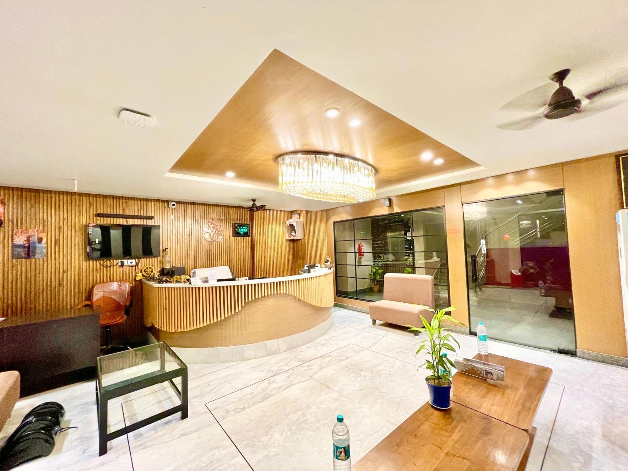 Hotel Rb International ! Puri Near-Sea-Beach-And-Temple Fully-Air-Conditioned-Hotel With-Lift-And-Card Payment Accepted-Parking-Facility, Best Hotel In Purí Exteriér fotografie