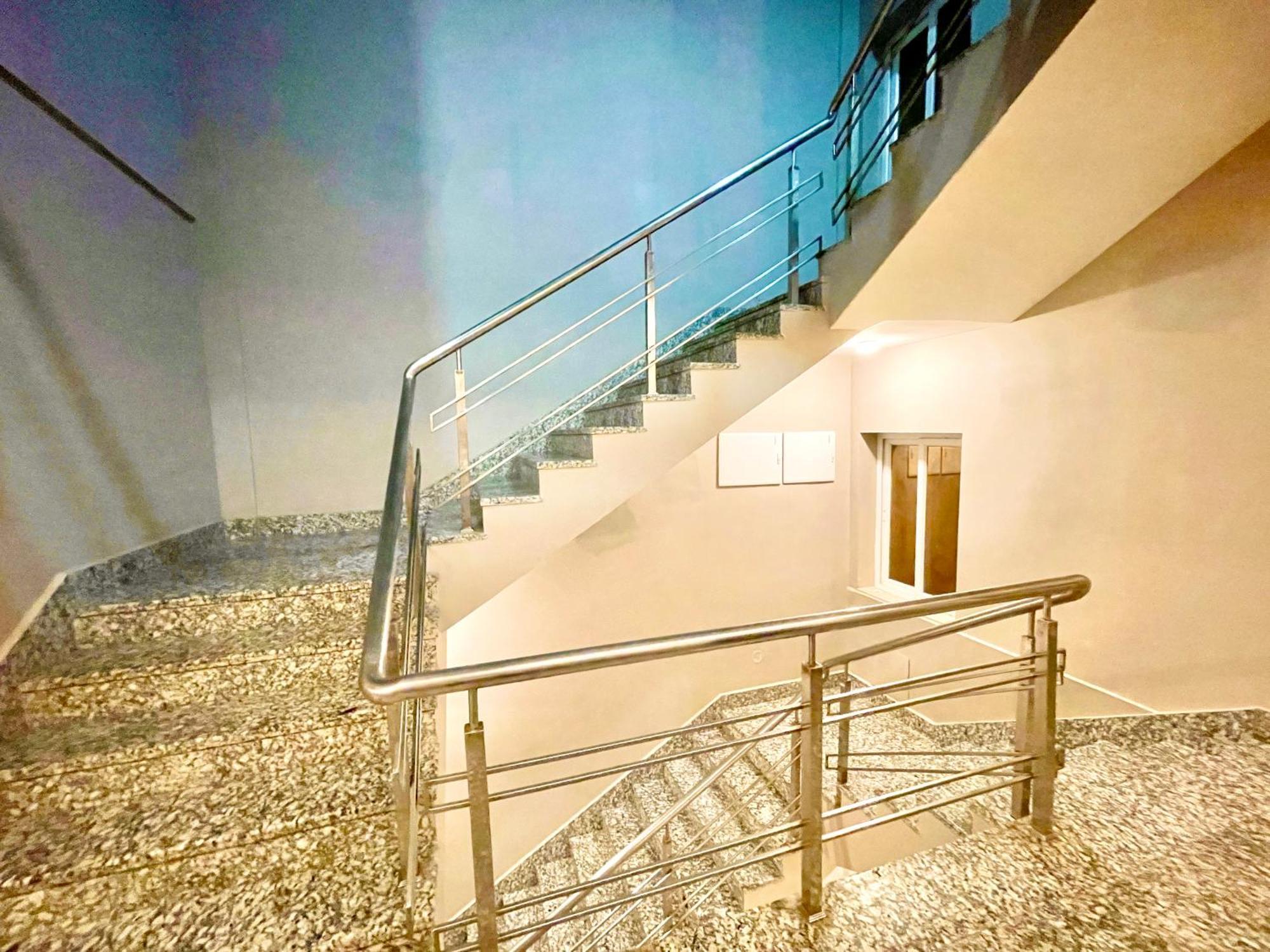 Hotel Rb International ! Puri Near-Sea-Beach-And-Temple Fully-Air-Conditioned-Hotel With-Lift-And-Card Payment Accepted-Parking-Facility, Best Hotel In Purí Exteriér fotografie