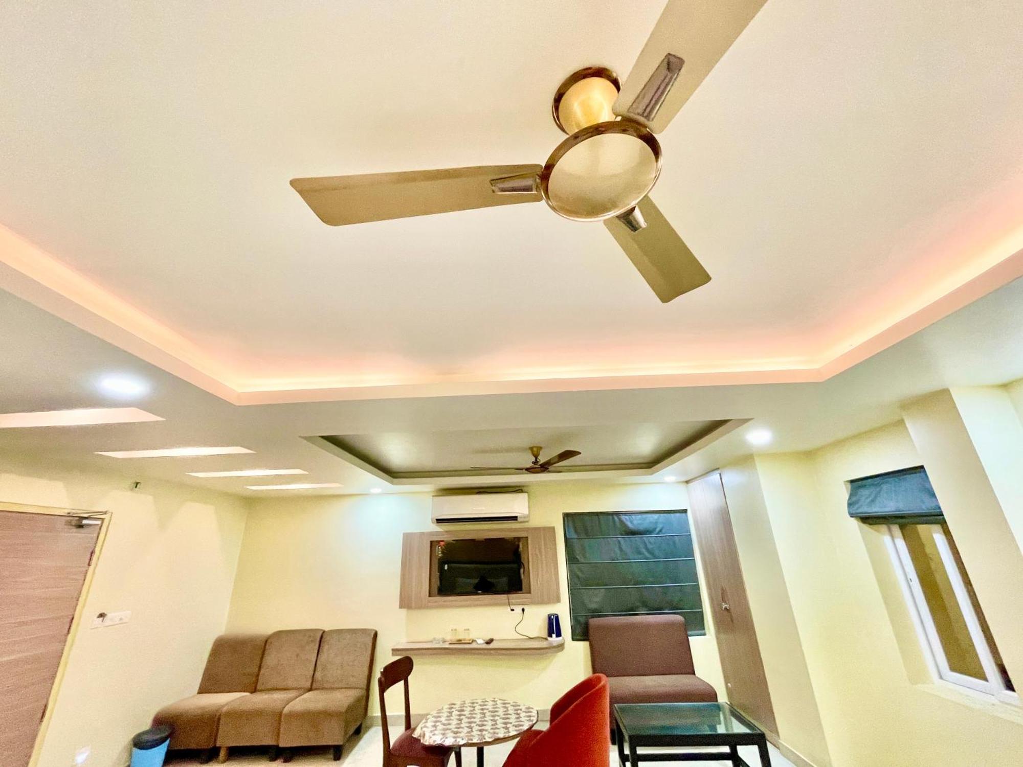 Hotel Rb International ! Puri Near-Sea-Beach-And-Temple Fully-Air-Conditioned-Hotel With-Lift-And-Card Payment Accepted-Parking-Facility, Best Hotel In Purí Exteriér fotografie