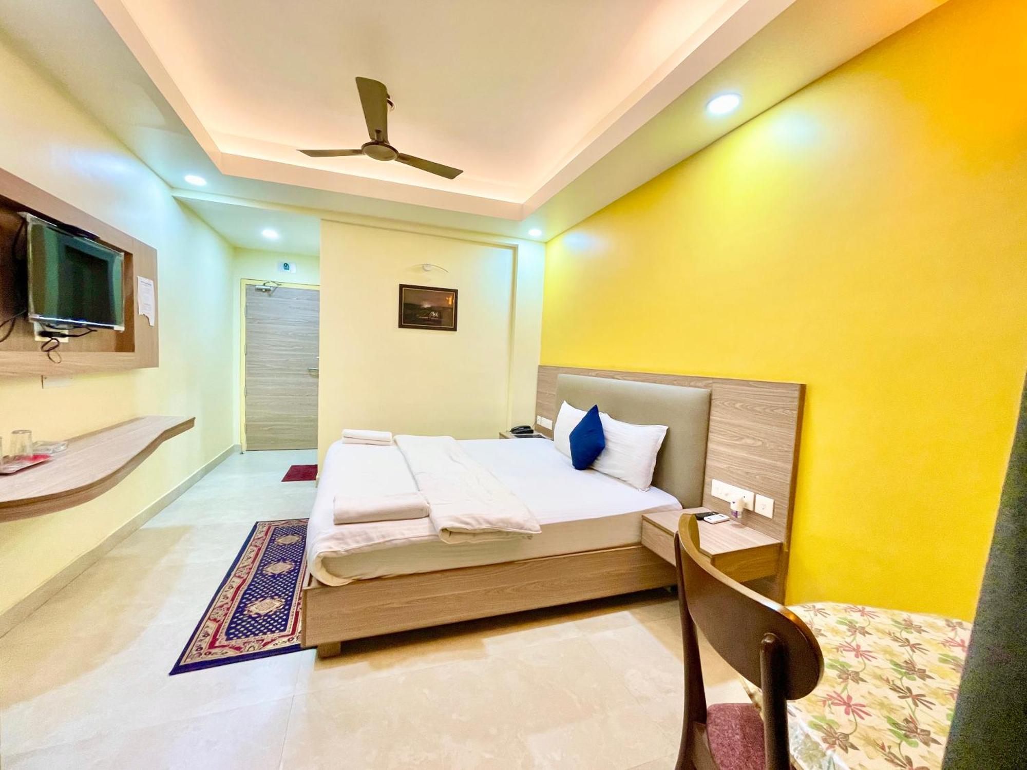 Hotel Rb International ! Puri Near-Sea-Beach-And-Temple Fully-Air-Conditioned-Hotel With-Lift-And-Card Payment Accepted-Parking-Facility, Best Hotel In Purí Exteriér fotografie