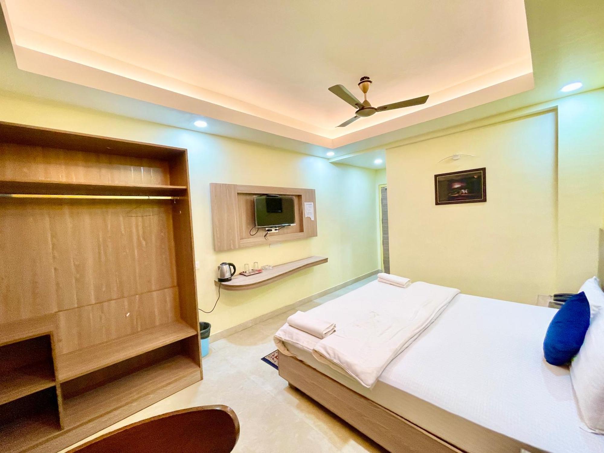 Hotel Rb International ! Puri Near-Sea-Beach-And-Temple Fully-Air-Conditioned-Hotel With-Lift-And-Card Payment Accepted-Parking-Facility, Best Hotel In Purí Exteriér fotografie