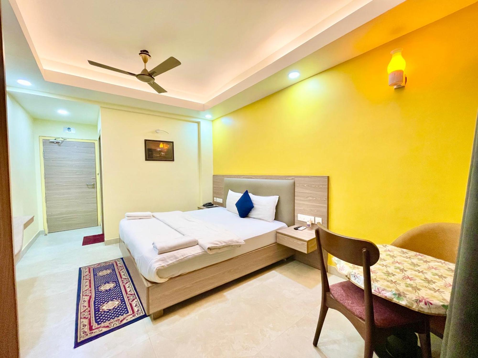 Hotel Rb International ! Puri Near-Sea-Beach-And-Temple Fully-Air-Conditioned-Hotel With-Lift-And-Card Payment Accepted-Parking-Facility, Best Hotel In Purí Exteriér fotografie