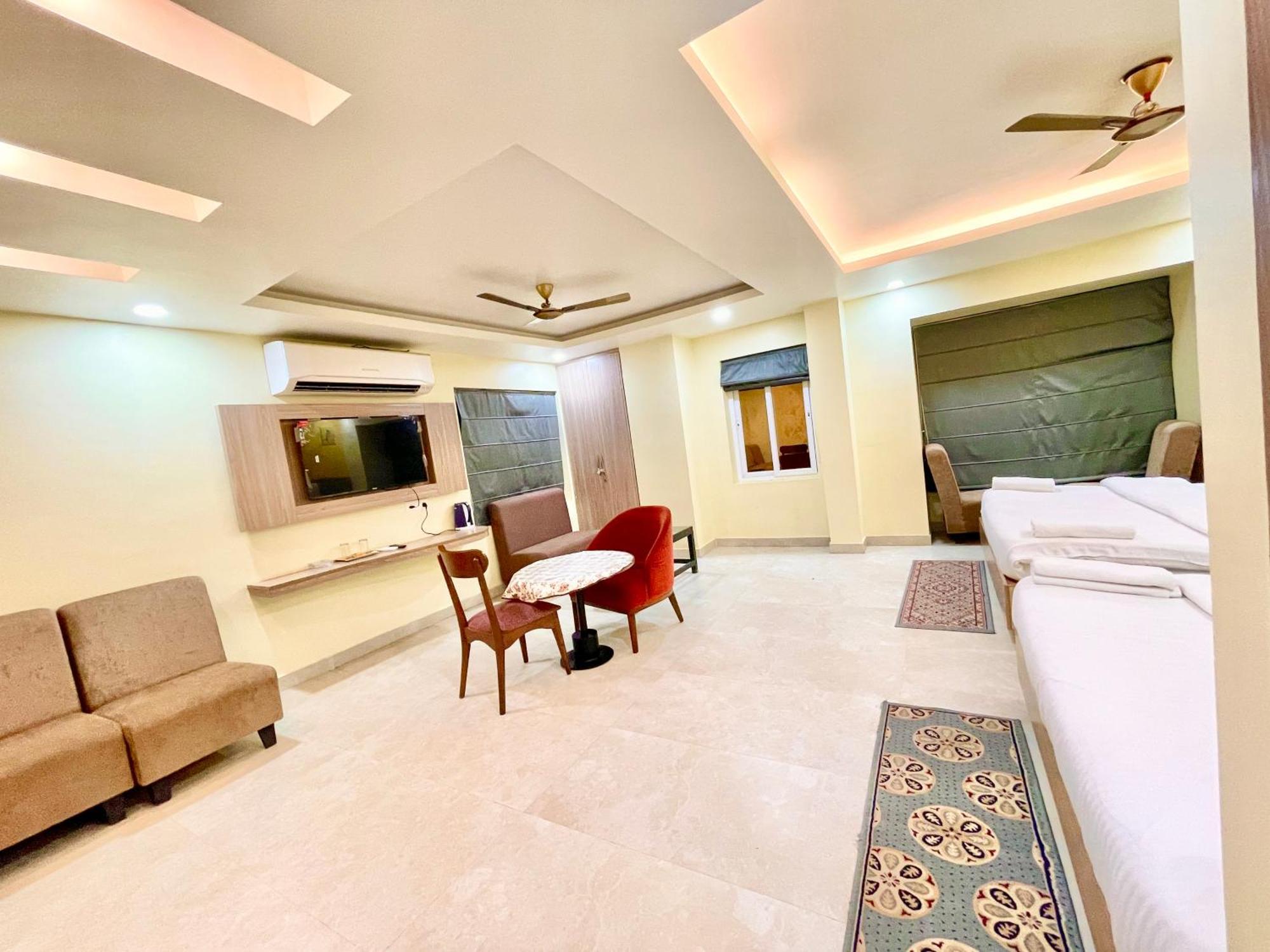Hotel Rb International ! Puri Near-Sea-Beach-And-Temple Fully-Air-Conditioned-Hotel With-Lift-And-Card Payment Accepted-Parking-Facility, Best Hotel In Purí Exteriér fotografie
