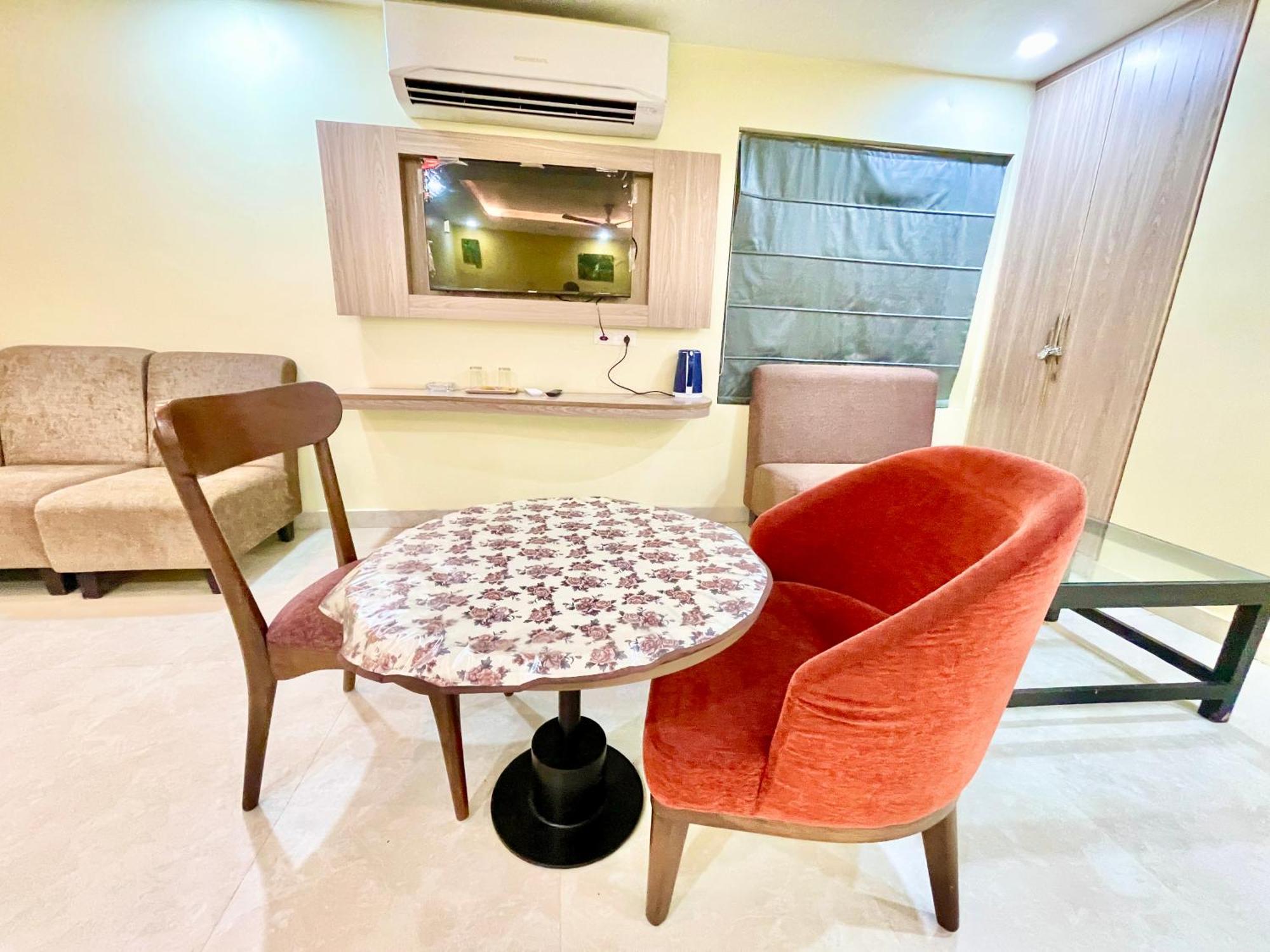 Hotel Rb International ! Puri Near-Sea-Beach-And-Temple Fully-Air-Conditioned-Hotel With-Lift-And-Card Payment Accepted-Parking-Facility, Best Hotel In Purí Exteriér fotografie