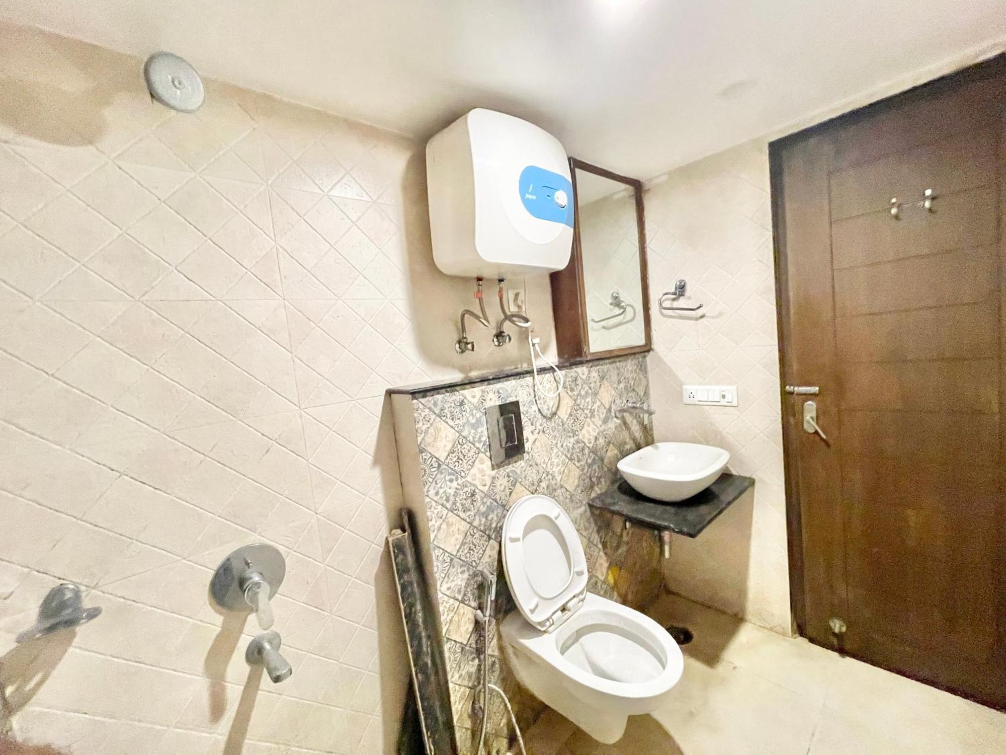 Hotel Rb International ! Puri Near-Sea-Beach-And-Temple Fully-Air-Conditioned-Hotel With-Lift-And-Card Payment Accepted-Parking-Facility, Best Hotel In Purí Exteriér fotografie